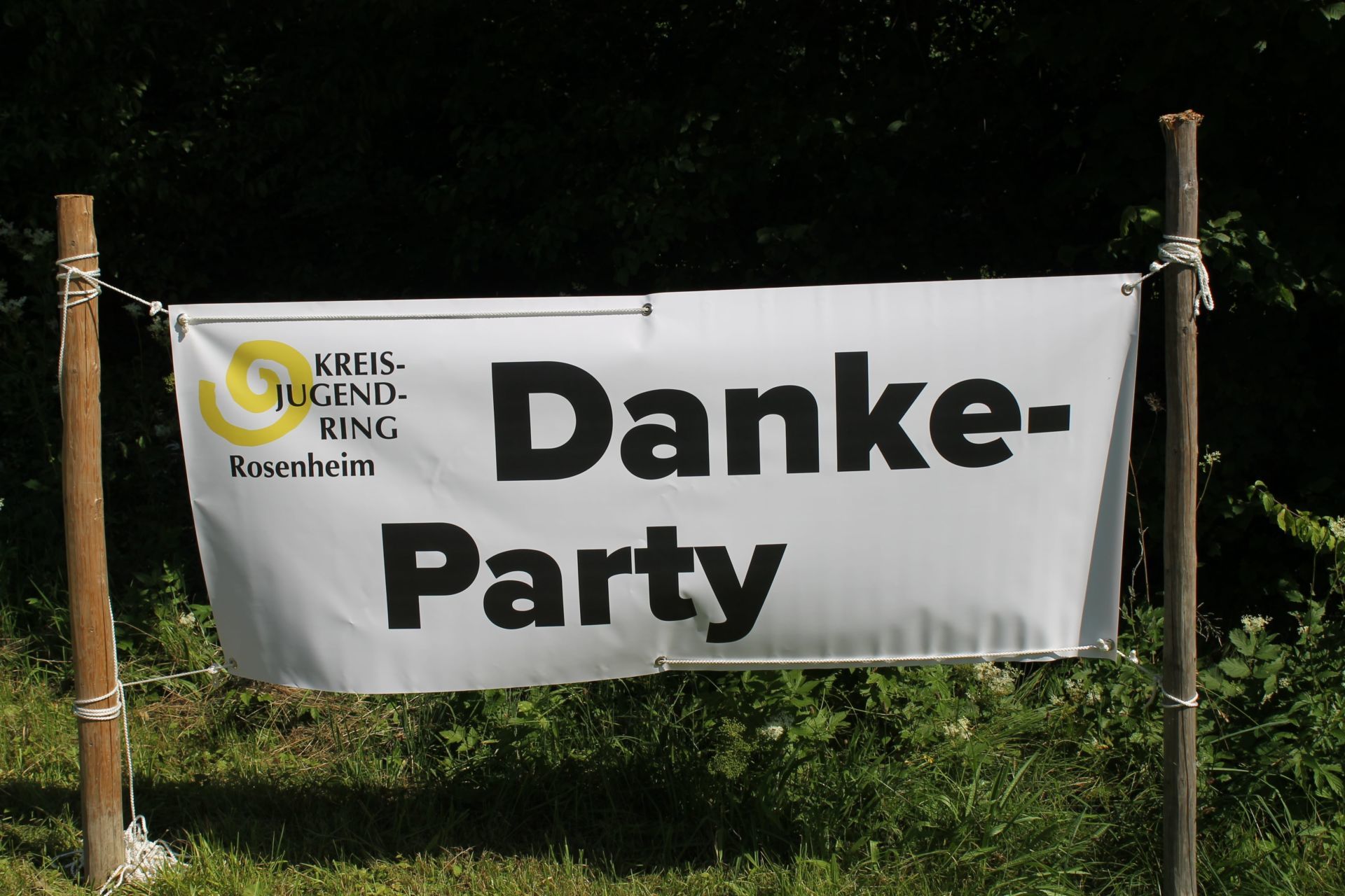 Danke Party IMG 1697 Banner min